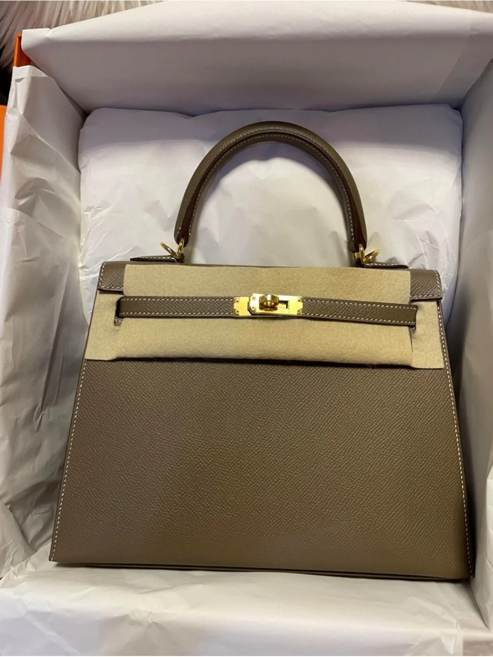 Hermes Kelly 25 Etoupe Epsom GHW